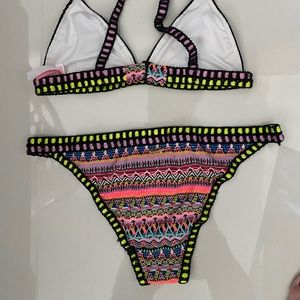 Victoria’s Secret - colorful bikini 👙